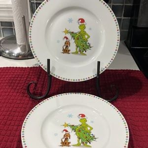 The Grinch Dinnerware